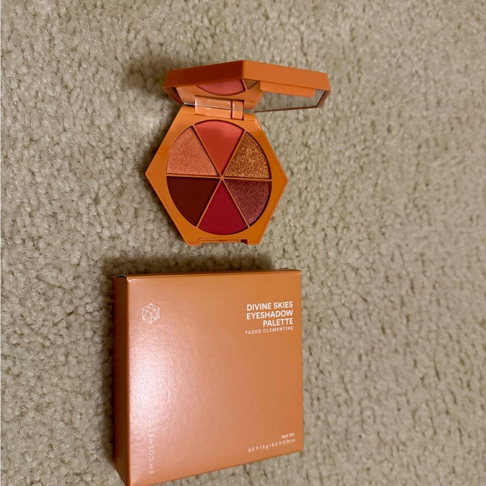 EM Cosmetics Divine Skies Eyeshadow Palette - Fiery Hues